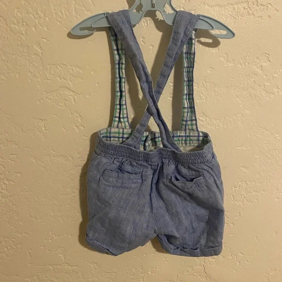 Janie and jack shorts with suspenders (6-12 Months) - Picture 8 of 10